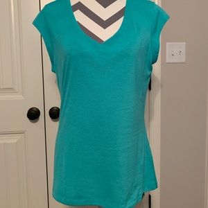 North face top fits like a large